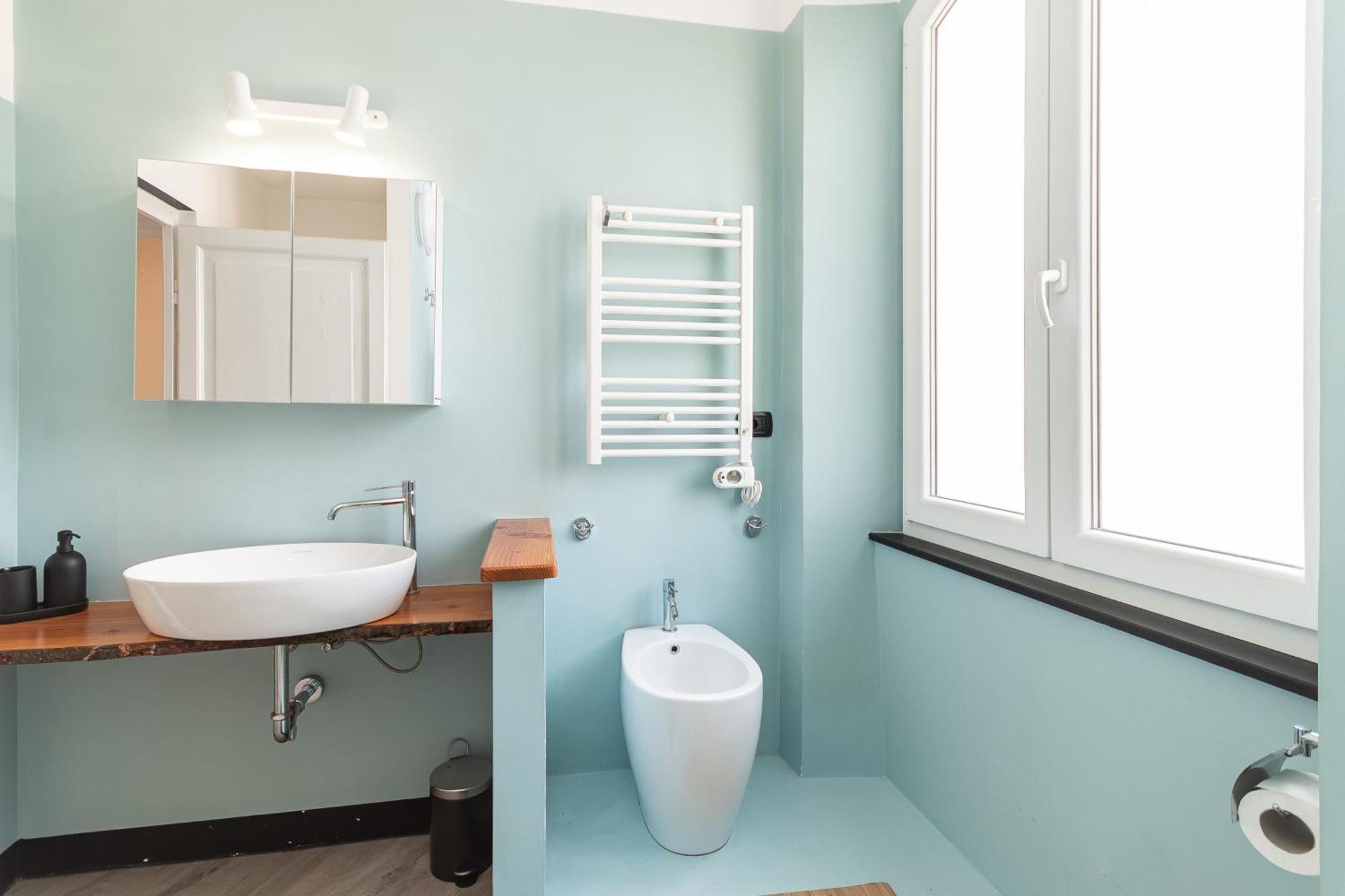 Spacious 3-Bedroom Apartment - 10 Min To City Center & 5 Min To Gaslini Hospital Génova Exterior foto